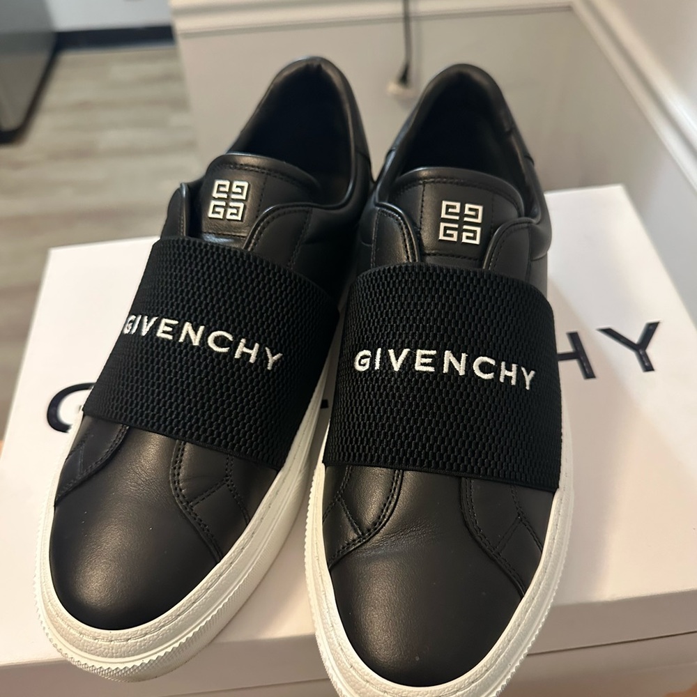 Givenchy Black and White Sneakers with Elastic Strap